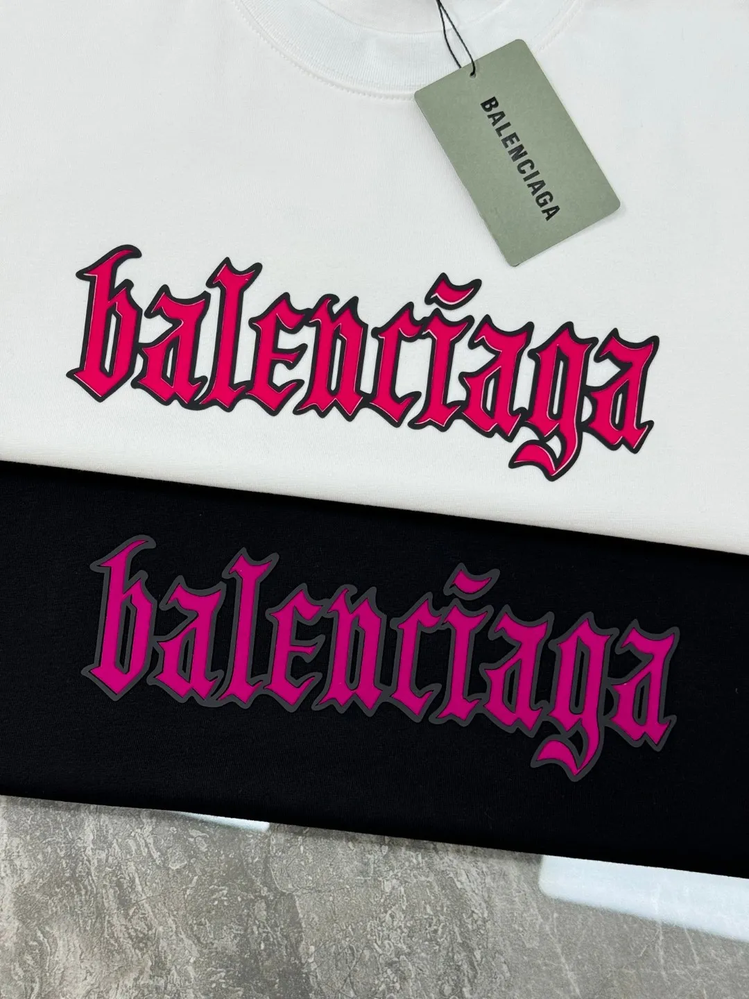 ⚜️Balenciag* *New Arrival T .25s Same Style！ . . ！ Breathable. ！ 40 280g . ～ ！ ：Black.White.Sizes：M-3XL ！（175/145 L）